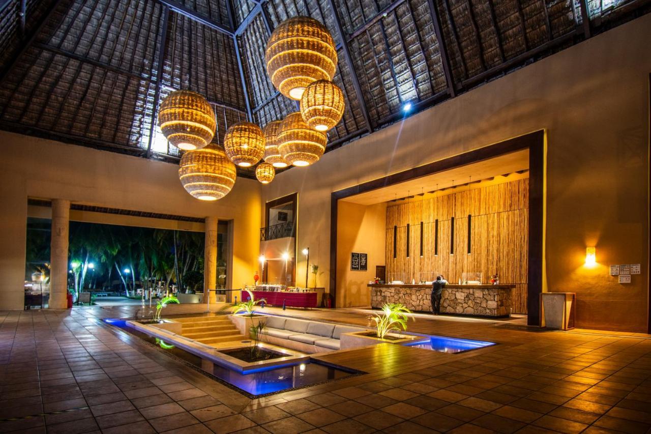 Reef Yucatán&Convention Center - Все включено Мерида Экстерьер фото
